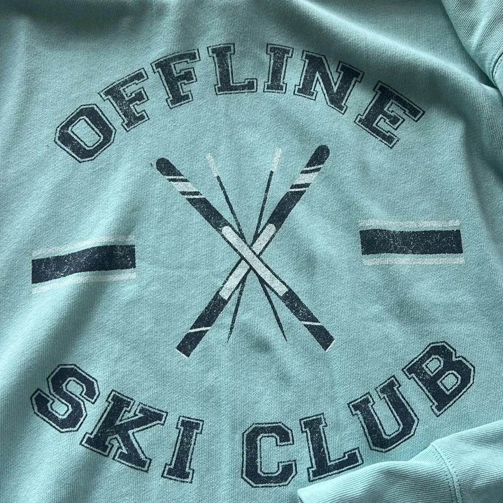 NEW Aerie Offline Ski club long sleeve top with pin holes blue size M